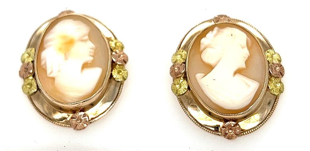 Estate Diamond Earring