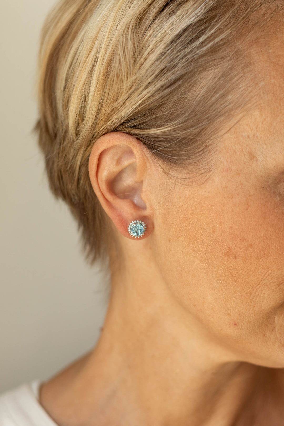Estate Color Stone Earring