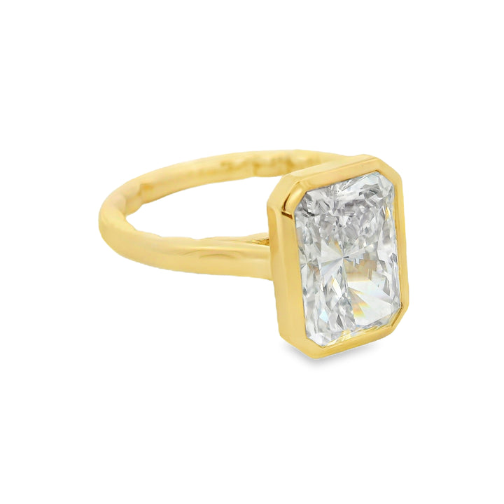 Lab Grown Diamond Engagement Ring
