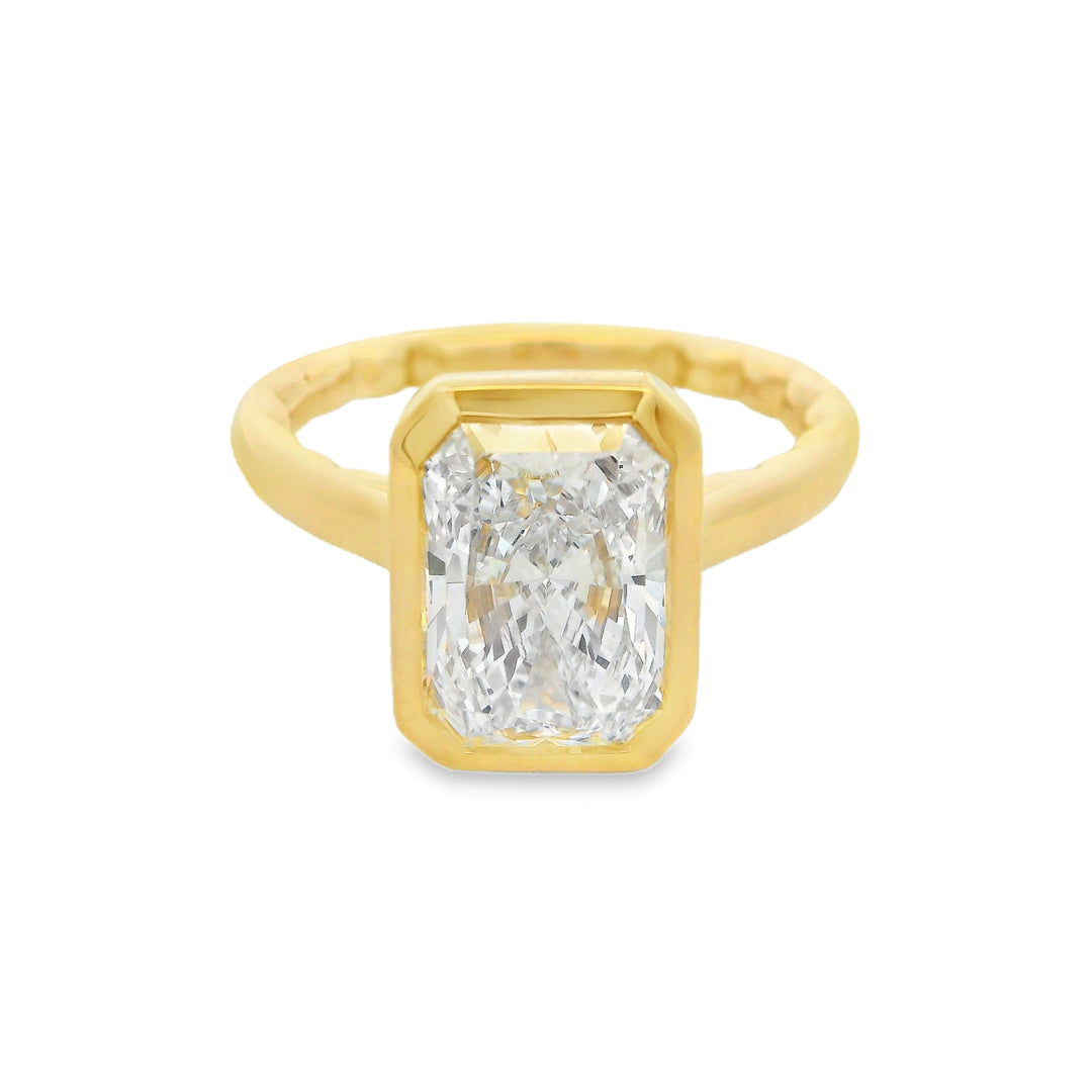 Lab Grown Diamond Engagement Ring