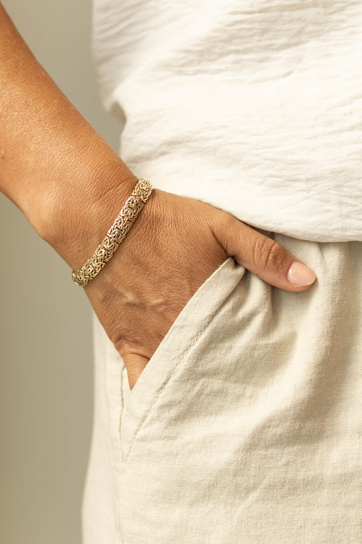 Estate Gold Fashion