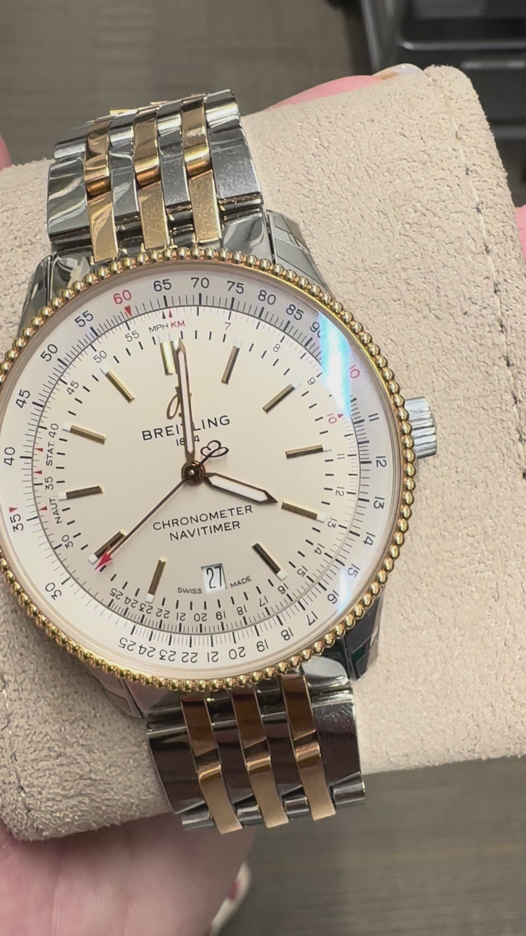 Breitling Navitimer